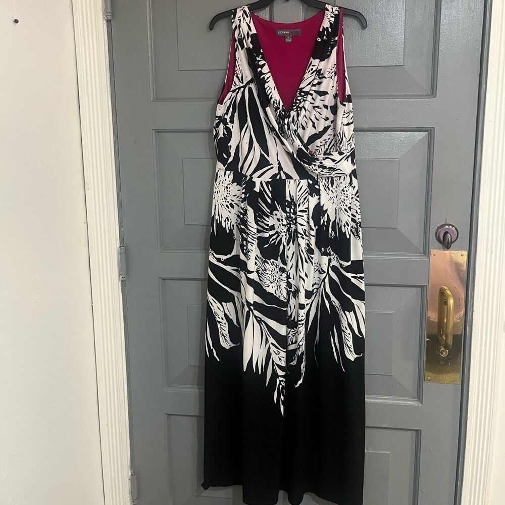Donna Ricco New York Black & White Palm Sleeveless Maxi Dress Resort Vacation Sz